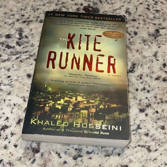 The Kite‎ Runner A Novel Powerful By Hunting Khaled Hosseini Bestseller - Picture 1 of 5